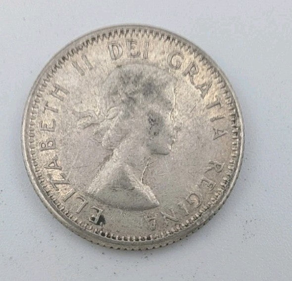 1961 Canada 10c Silver coin Dime - 2g of pure silver1