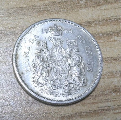 1964 Canadian 50 Cents .800 Silver Half Dollar Queen Elizabeth II Circ0