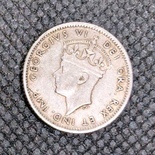 1941 Silver NFLD Dime 10c Coin - EF1