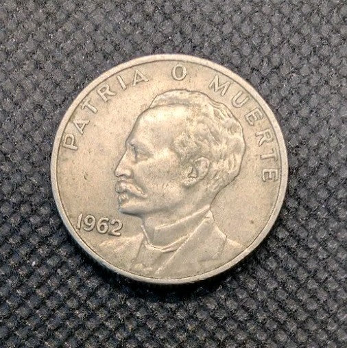 Caribbean 1962 Jose Marti Veinte Centavos .20 Coin - Circulated1
