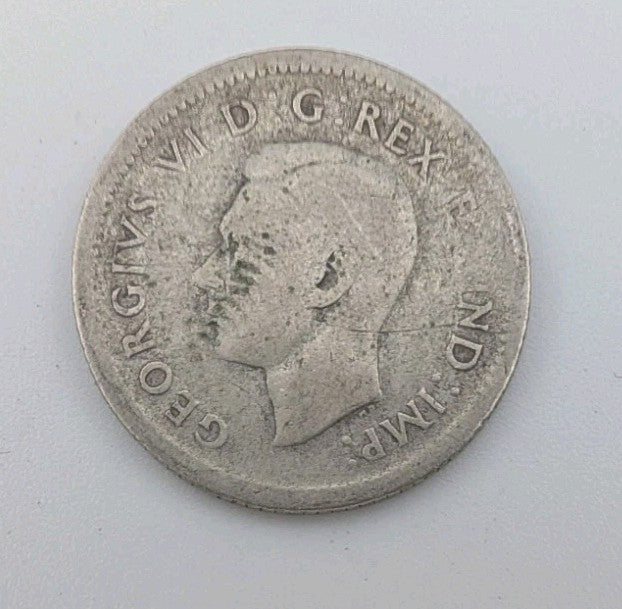 1939 Canada 10c Silver coin Dime - 2g of pure silver1