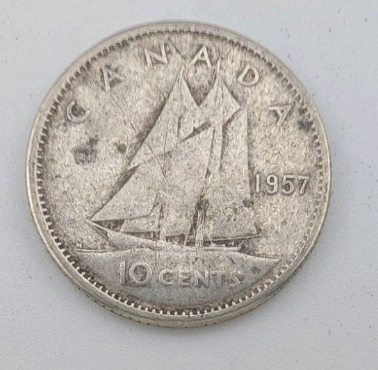 1957 Canada 10c Silver coin Dime - 2g of pure silver0