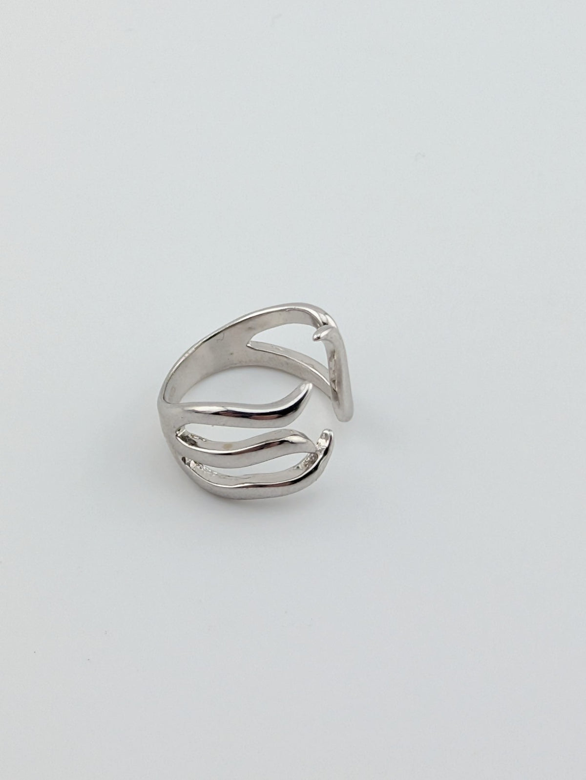 Modern Open Lines Wave Band Sterling Silver Ring-5.52