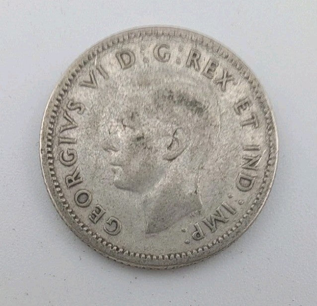 1944 Canada 10c Silver coin Dime - 2g of pure silver1