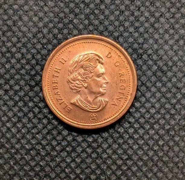 AU/Unc 2010 Canada Penny Small 1 Cent Beautiful1