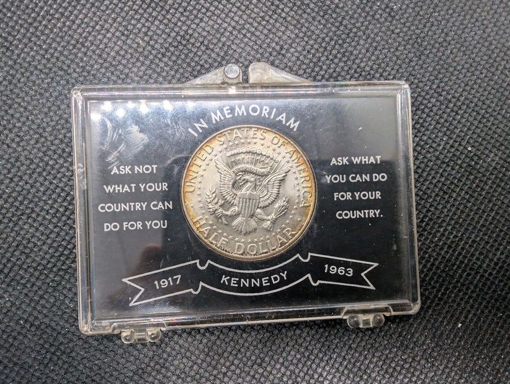 1964   American Memorial Half Dollar.   John F, Kennedy.    90% silver0
