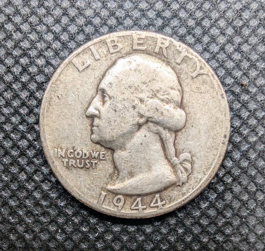 1944 Washington US Quarter 25c Coin 0.9 Silver Coin - NumisFind