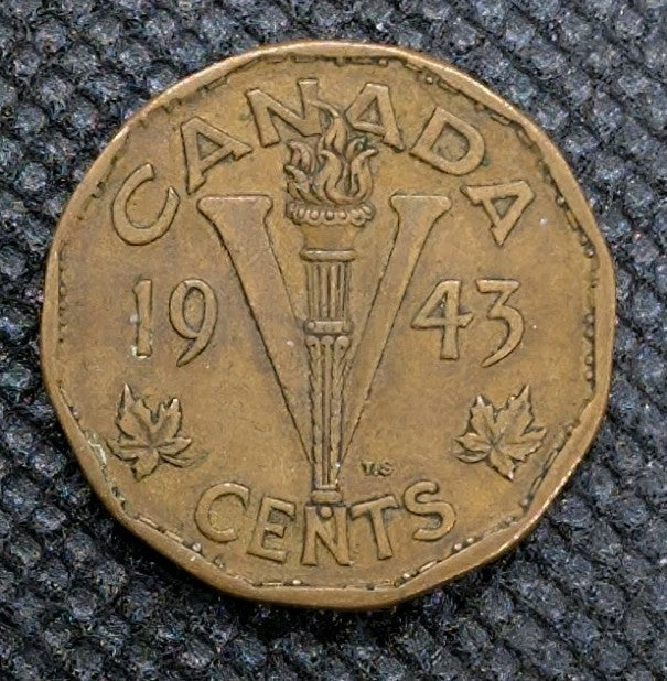 1943 Canada Tombac Five Cents Coin. Nickel 5 cents 5c0