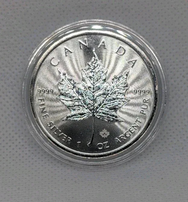 2025 Canada $5 Silver Maple Leaf Coin .9999 Pure 1 oz Fine Silver Bullion - NumisFind