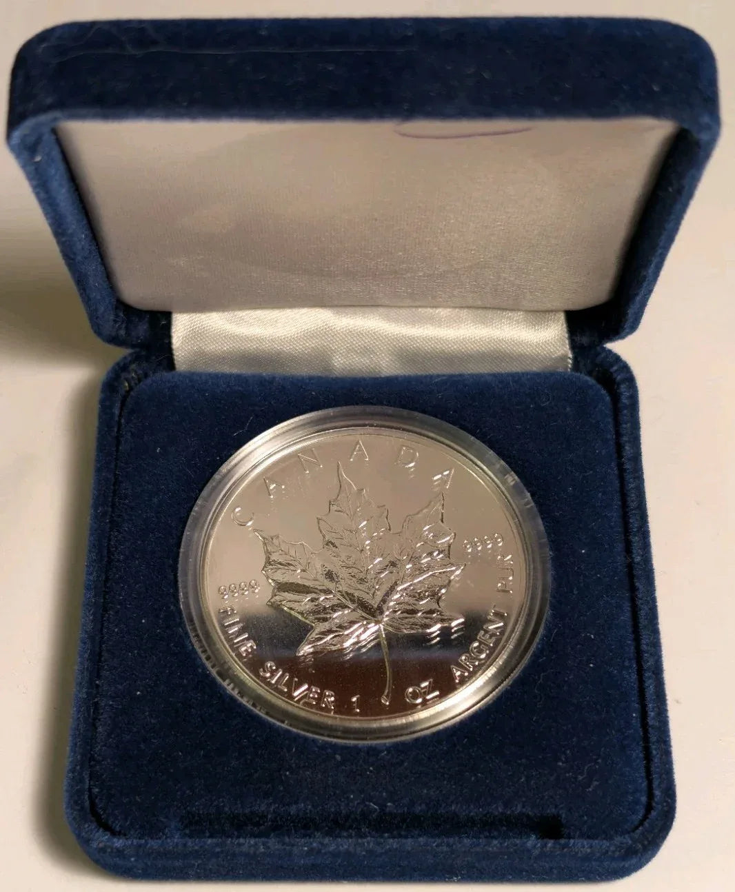 1994 Canada $5 Silver Maple Leaf 1oz 9999 Pure Coin Sealed in a Case with Box - NumisFind