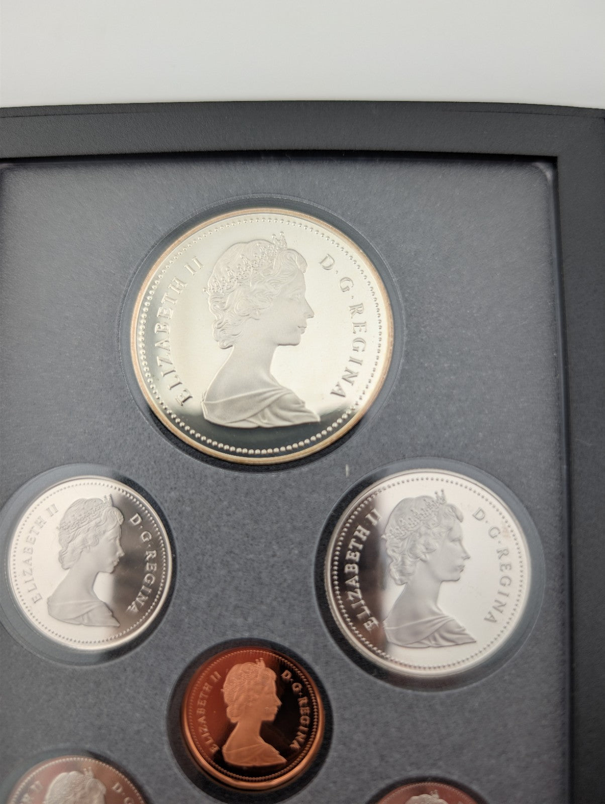 1988 Royal Canadian Mint (RCM) Double Dollar Proof Set - Silver Dollar 0.5 Fine3