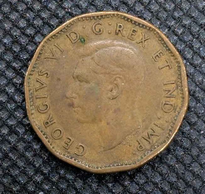 1943 Canada Tombac Five Cents Coin. Nickel 5 cents 5c1
