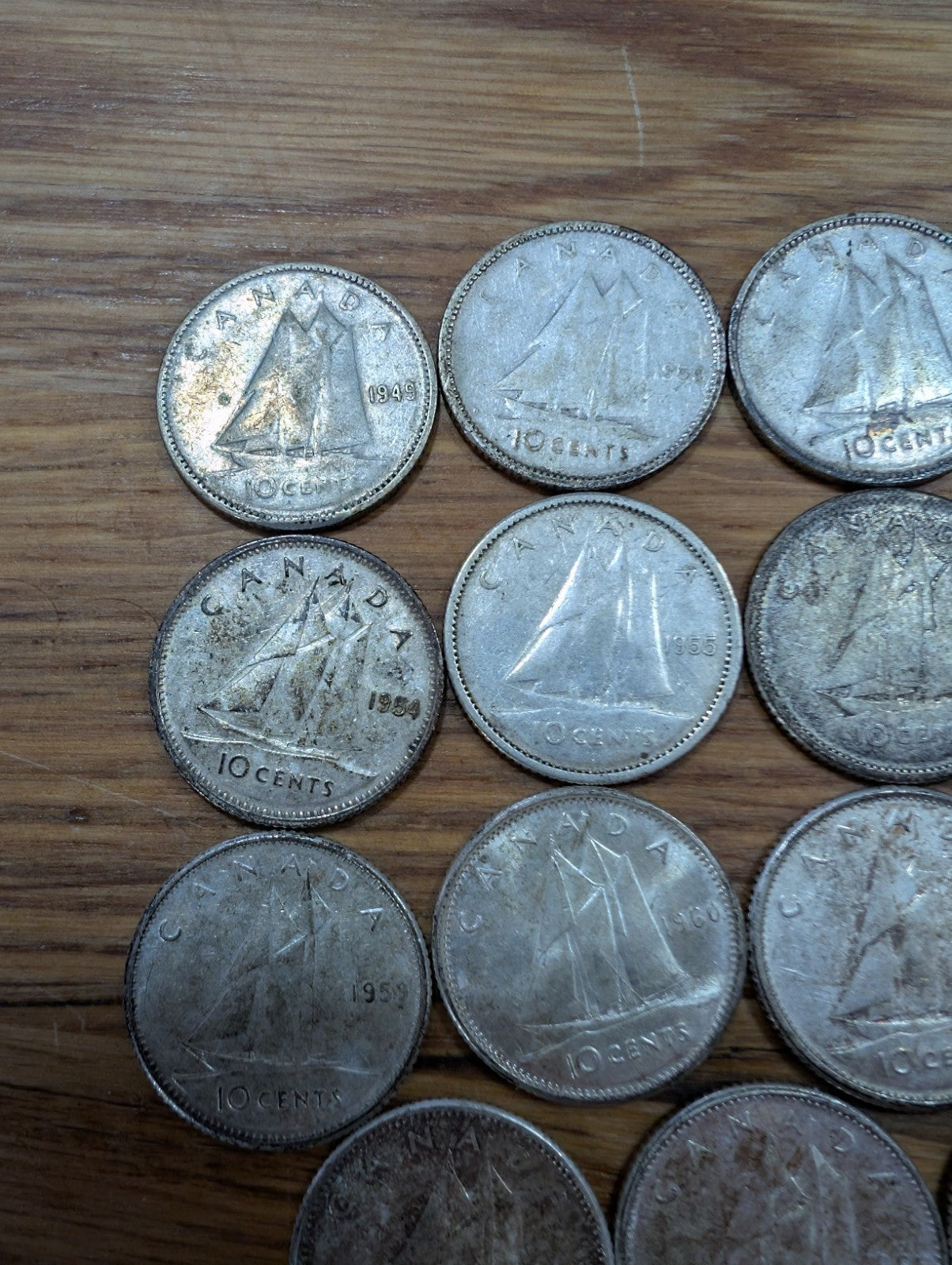 SET OF 19 1949-1967 Canada Silver 10 Cent Dime Coins!2