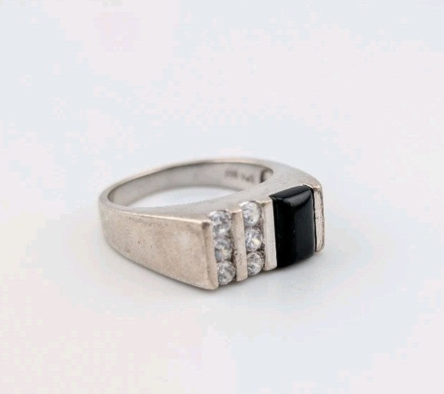 925 Sterling Silver Trapezoid CZ and Black Onyx Ring size 10.50