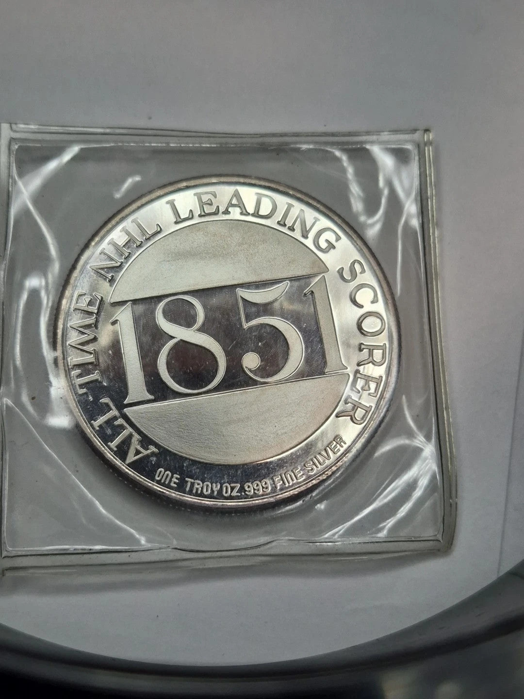 Wayne Gretzky, 1 Ounce silver round .999 #49972