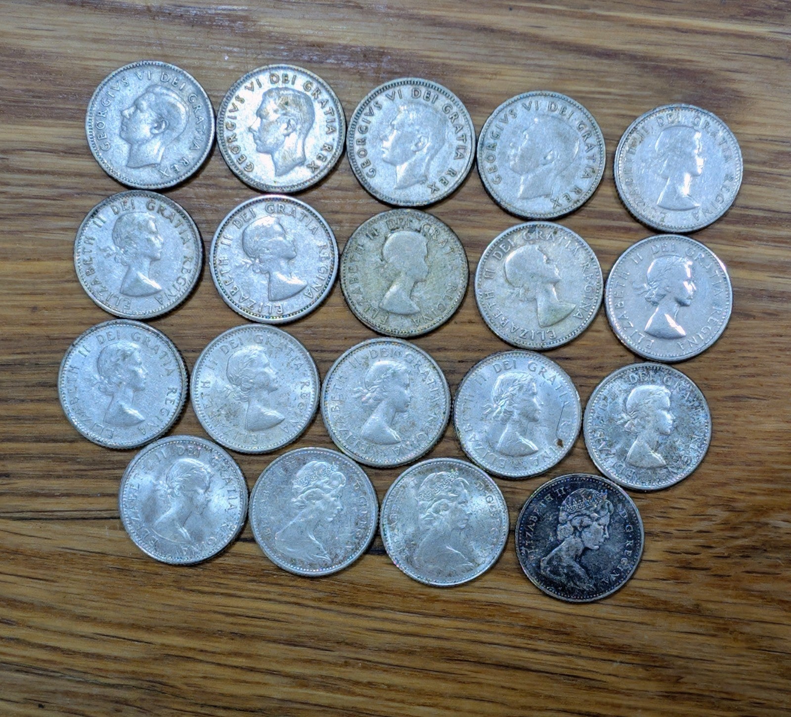 SET OF 19 1949-1967 Canada Silver 10 Cent Dime Coins!1