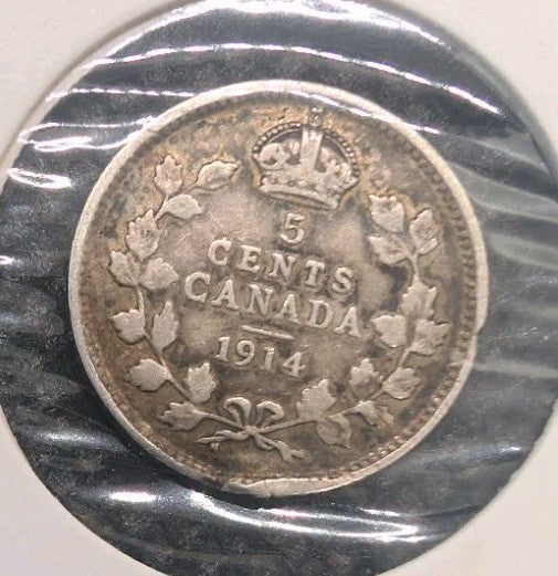 1914 Canada  Silver 5 Cents Silver Coin0